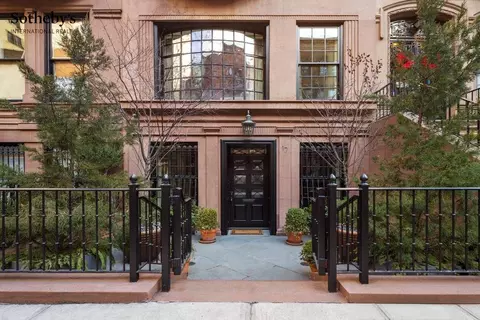 17 E 93rd St, New York, NY 10128