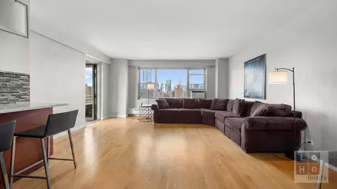 577 Grand St #F1607, New York, NY 10002