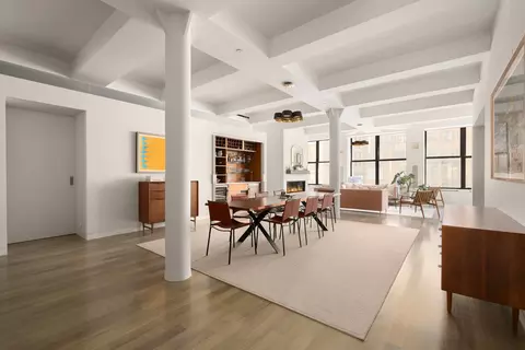 8 W 19th St #6, New York, NY 10011