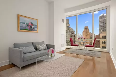 250 E 49th St #12D, New York, NY 10017