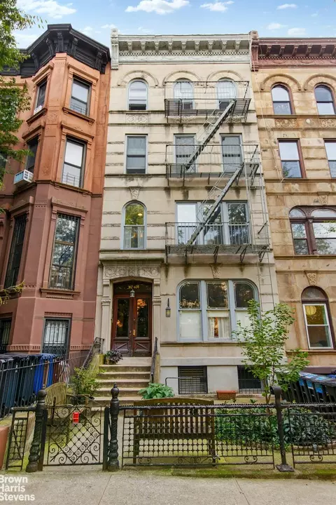 414 3rd St #3R/4R, Brooklyn, NY 11215