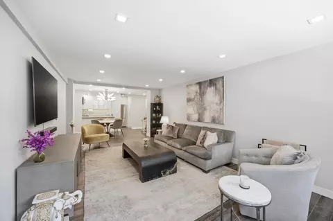 211 E 53rd St #4K, New York, NY 10022