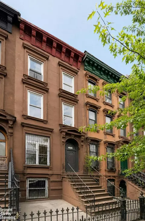 212 Lefferts Pl, Brooklyn, NY 11238