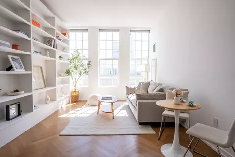 184 Kent Ave #A616, Brooklyn, NY 11249