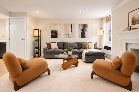 162 9th Ave #B, New York, NY 10011
