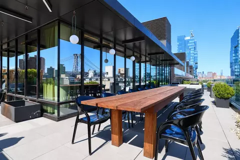 429 Kent Ave #901, Brooklyn, NY 11249