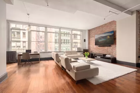 12 W 17th St #6, New York, NY 10011