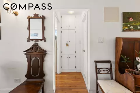 Entry Way - 415 Argyle Rd #5E, Brooklyn, NY 11218 photo 1 of 2