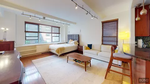30 E 37th St #6H, New York, NY 10016