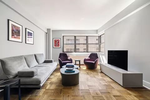 11 E 87th St #9E, New York, NY 10128