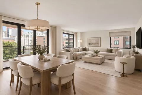 531 Main St #802, New York, NY 10044