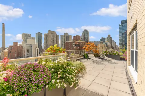 370 E 76th St #A1808, New York, NY 10021