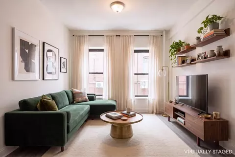 32 2nd Ave #4, New York, NY 10003