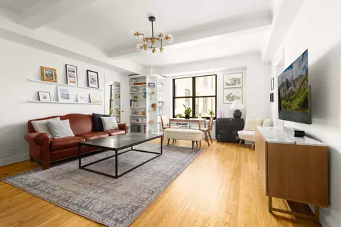 161 W 16th St #11C, New York, NY 10011