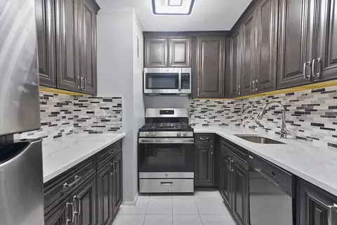 100 Beekman St #6B, New York, NY 10038