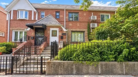 24-26 83rd St, New York City, NY 11370
