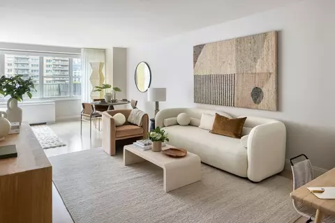 155 W 68th St #528, New York, NY 10023