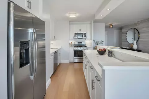 155 W 68th St #26A, New York, NY 10023