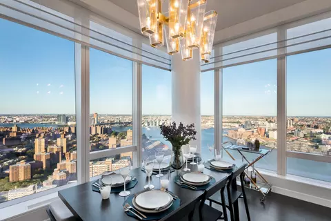 252 South St #57F, New York, NY 10002