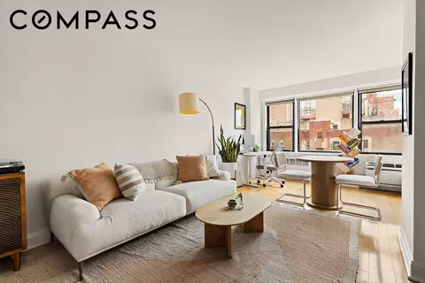 245 E 24th St #9B, New York, NY 10010