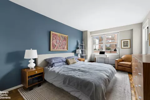 Bedroom - 300 E 40th St #19V, New York, NY 10016 photo 1 of 1