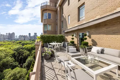880 5th Ave #18G, New York, NY 10021
