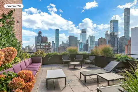 300 E 64th St #12B, New York, NY 10065