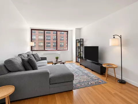 4-74 48th Ave #7M, Long Island City, NY 11109