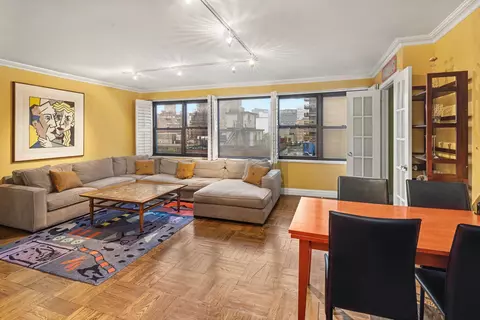 166 E 61st St #10P, New York City, NY 10021