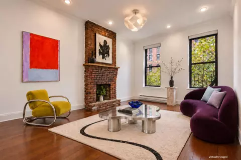 433 W 24th St #3D, New York, NY 10011