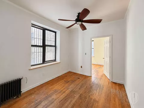 330 S 3rd St #1, Brooklyn, NY 11211