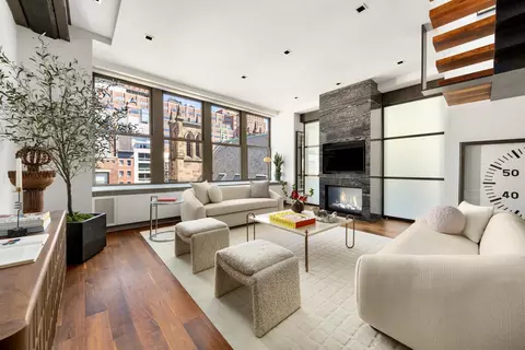 345 W 13th St #PHB, New York, NY 10014