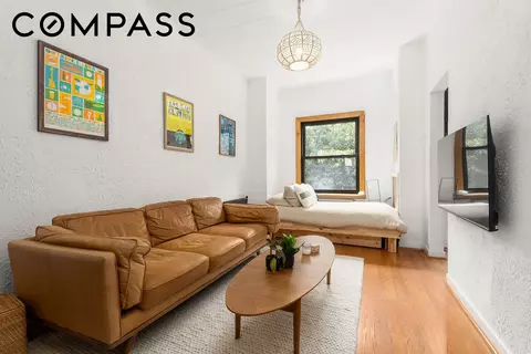 33 Sutton St, Brooklyn, NY 11222