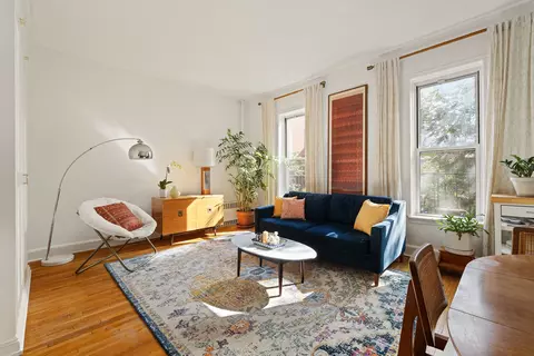 126 W 96th St #4E, New York, NY 10025