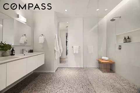 Bath - 1 John St #2C, Brooklyn, NY 11201 photo 1 of 2