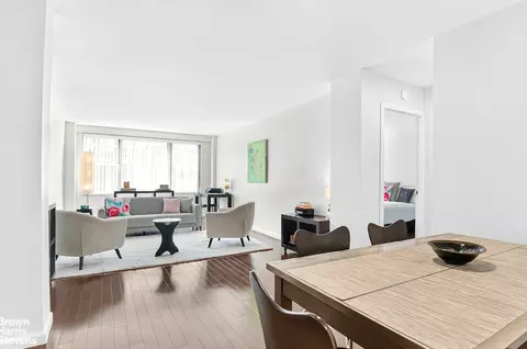 520 E 72nd St #9T, New York, NY 10021