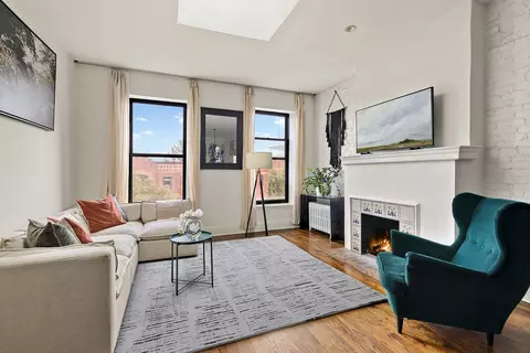 654 Carroll St #4L, Brooklyn, NY 11215