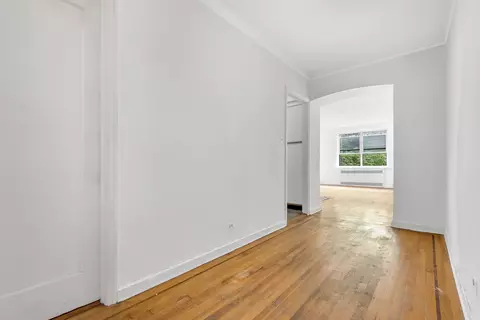 310 W 55th St #4B, New York, NY 10019