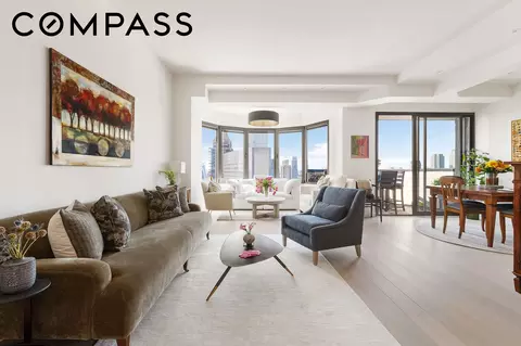 44 W 62nd St #PHA, New York, NY 10023