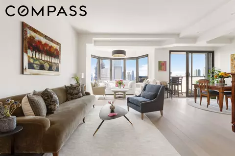 44 W 62nd St #PHA, New York, NY 10023