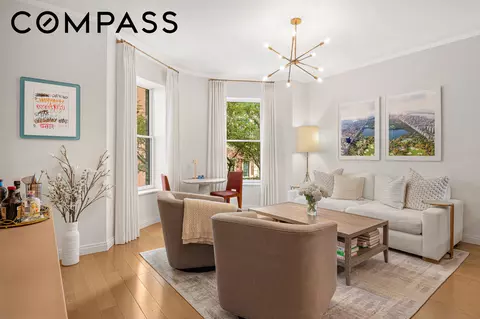 350 W 71st St #5D, New York, NY 10023