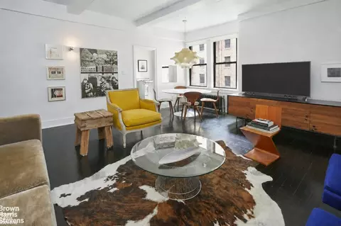 425 E 51st St #2D, New York, NY 10022