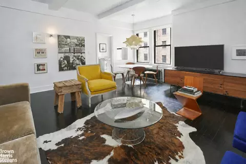 425 E 51st St #2D, New York, NY 10022
