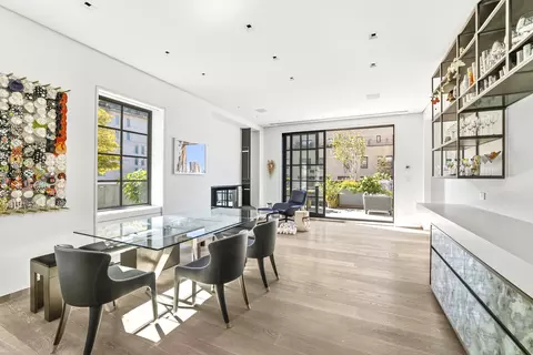 3 E 84th St #PH, New York, NY 10028