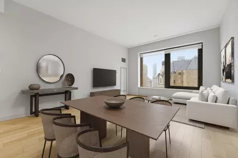 75 Wall St #37H, New York, NY 10005