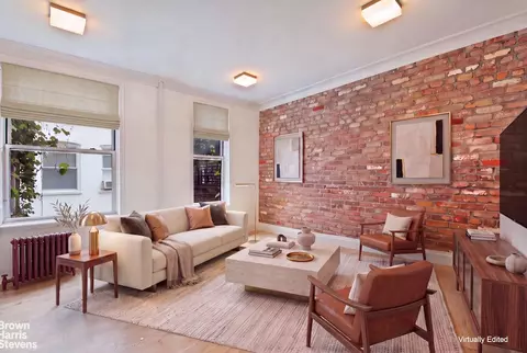 204 W 10th St #10, New York, NY 10014