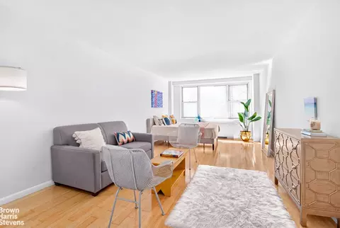 520 E 72nd St #1J, New York, NY 10021