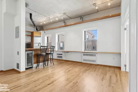 689 Fort Washington Ave #5M, New York, NY 10040