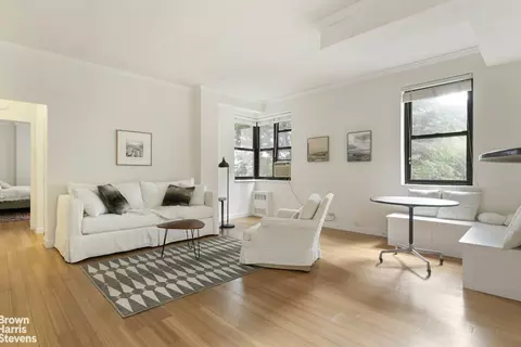 273 Bennett Ave #2B, New York, NY 10040