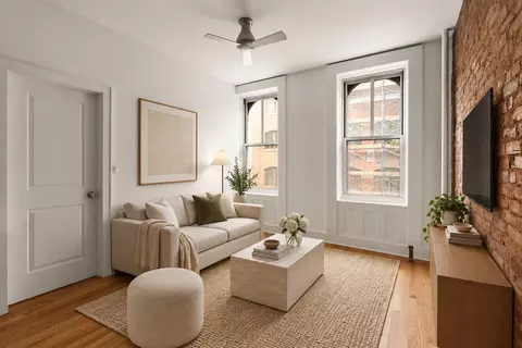 316 Mott St #3C, New York, NY 10012